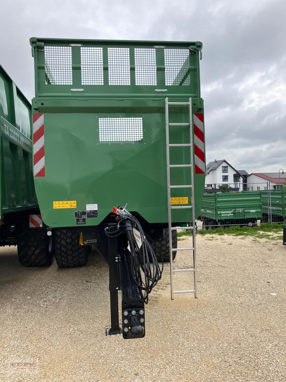 Muldenkipper des Typs Brantner TA 24073/2 Power-Tube +, Neumaschine in Luizhausen-Lonsee (Bild 4)