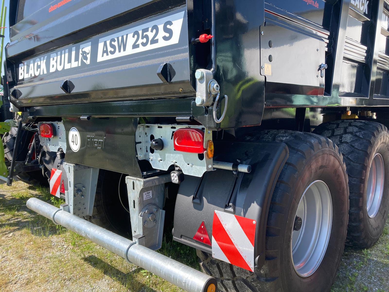 Muldenkipper от тип Fliegl Black Bull 252 ASW, Gebrauchtmaschine в Zenting (Снимка 3)