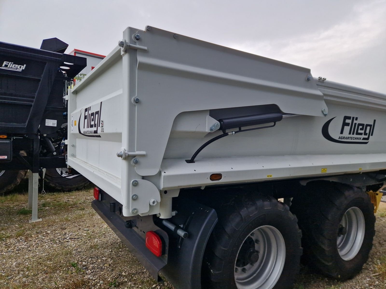 Muldenkipper типа Fliegl TMK 200 S XL, Neumaschine в Wallern (Фотография 3)