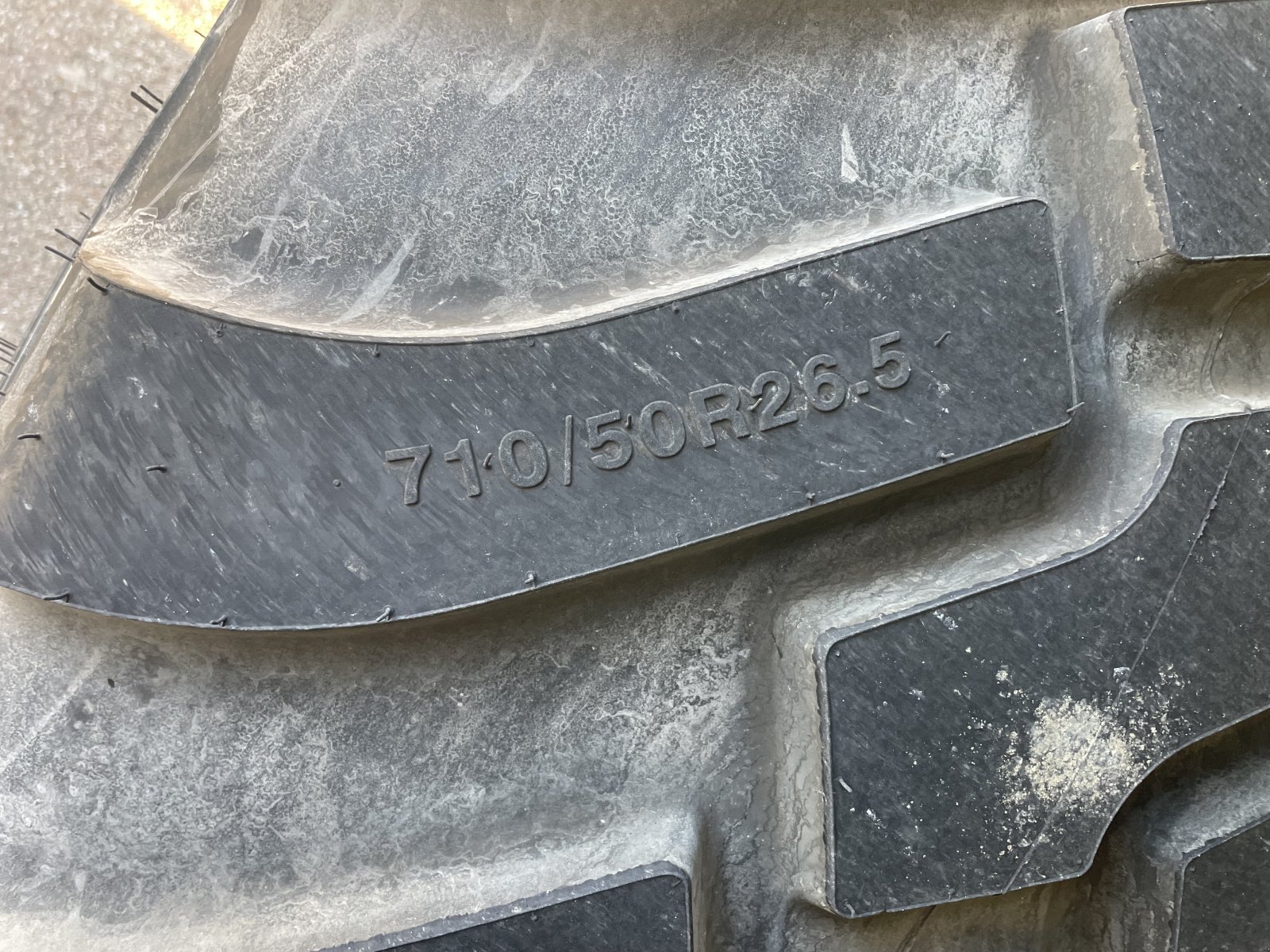 Muldenkipper of the type Fliegl TMK 264, Neumaschine in Rennertshofen (Picture 4)