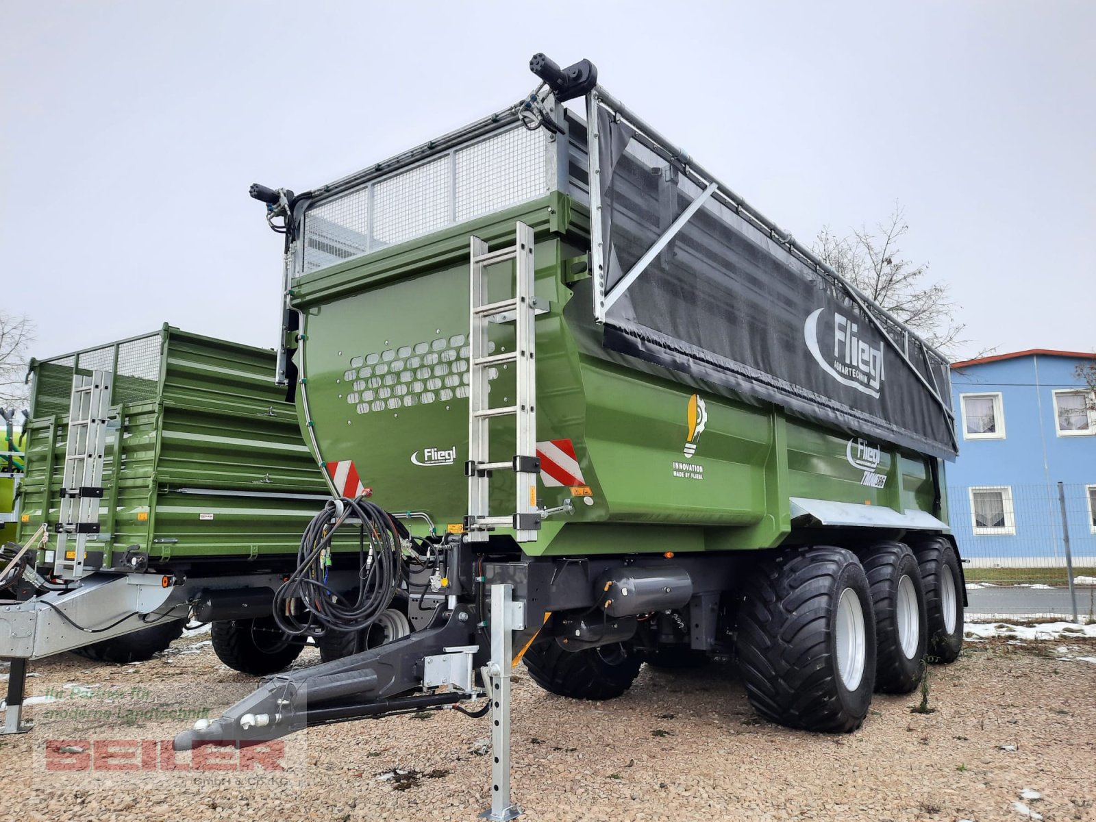 Muldenkipper des Typs Fliegl TMK 386 FOX PROFI 45m³ + Top Lift Light, Neumaschine in Burghaslach (Bild 3)