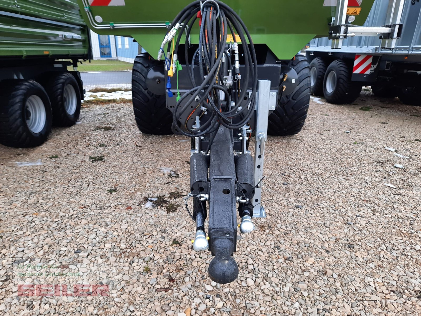 Muldenkipper des Typs Fliegl TMK 386 FOX PROFI 45m³ + Top Lift Light, Neumaschine in Burghaslach (Bild 9)