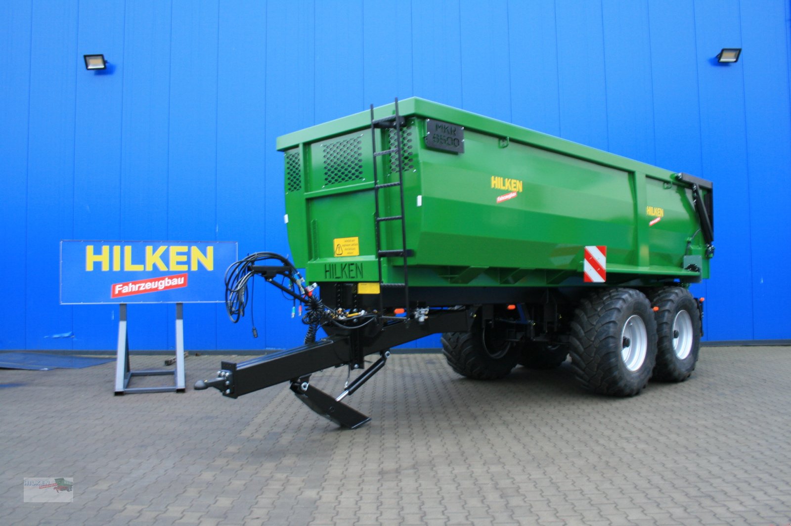 Muldenkipper van het type Hilken Muldenkipper, MKR6500, Reifen 560/60R22,5, Häckselaufsätze 800mm, Neumaschine in Vorwerk (Foto 1)
