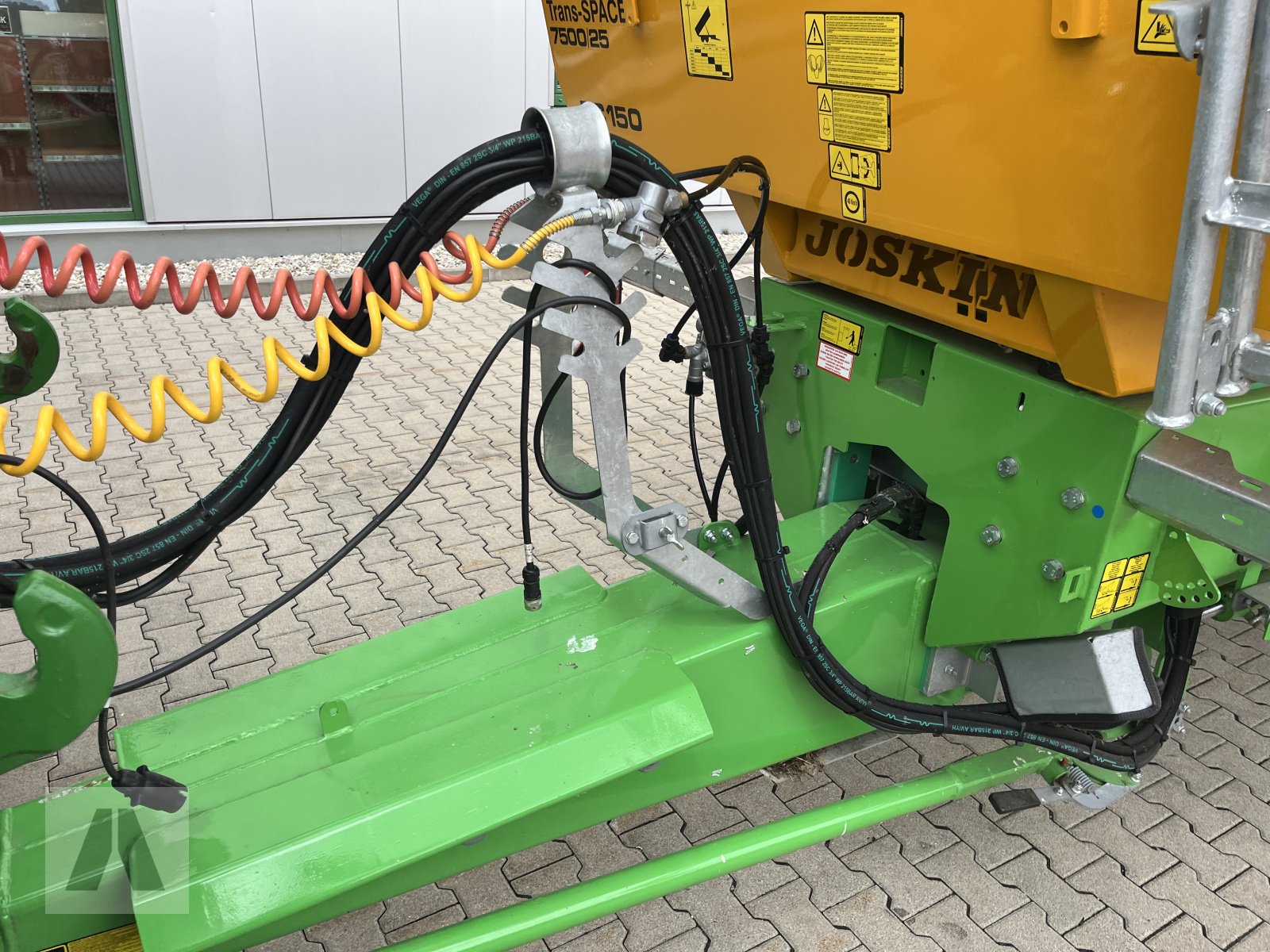 Muldenkipper of the type Joskin Trans-Space 7500, Neumaschine in Tettenweis I Karpfham (Picture 8)