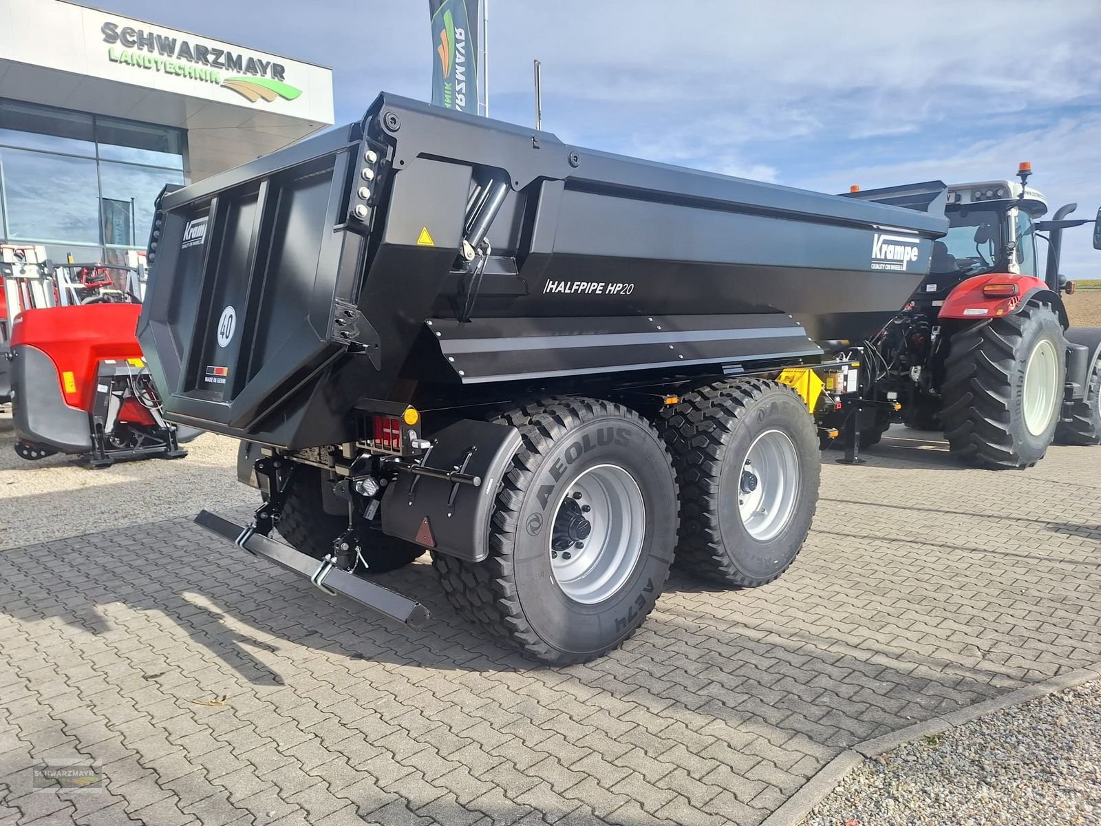 Muldenkipper of the type Krampe Halfpipe HP 20, Neumaschine in Aurolzmünster (Picture 19)