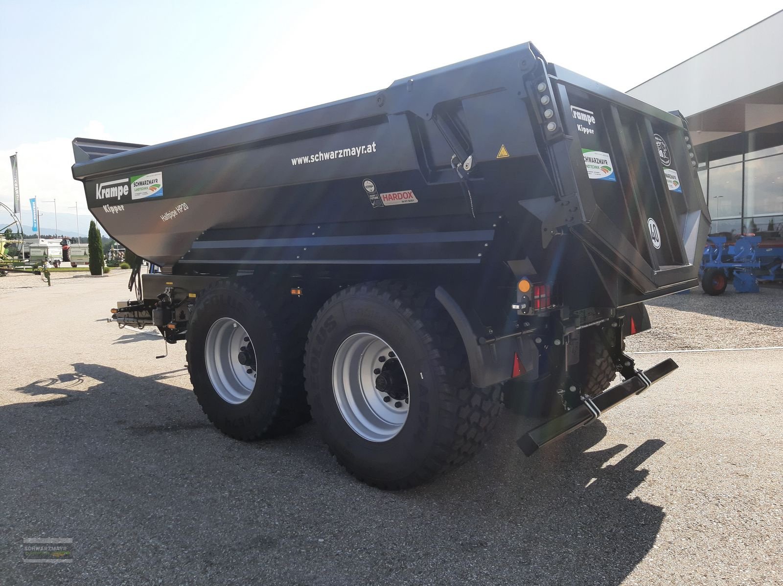 Muldenkipper des Typs Krampe Halfpipe HP 20, Neumaschine in Gampern (Bild 5)