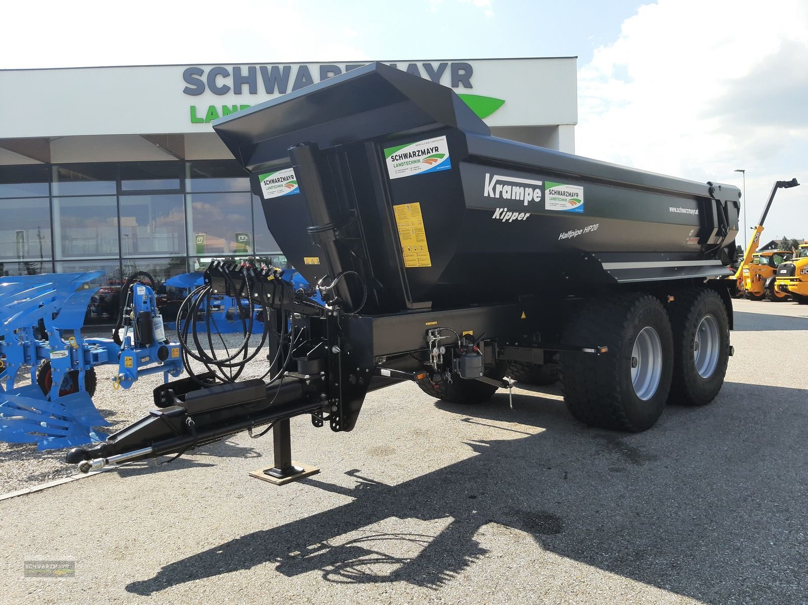Muldenkipper des Typs Krampe Halfpipe HP 20, Neumaschine in Gampern (Bild 2)