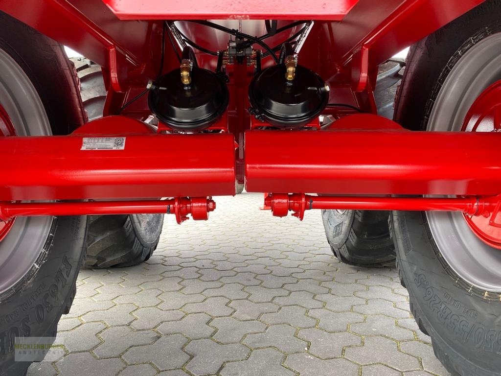 Muldenkipper of the type Krampe HP 20 Carrier, Neumaschine in Mühlengeez (Picture 9)