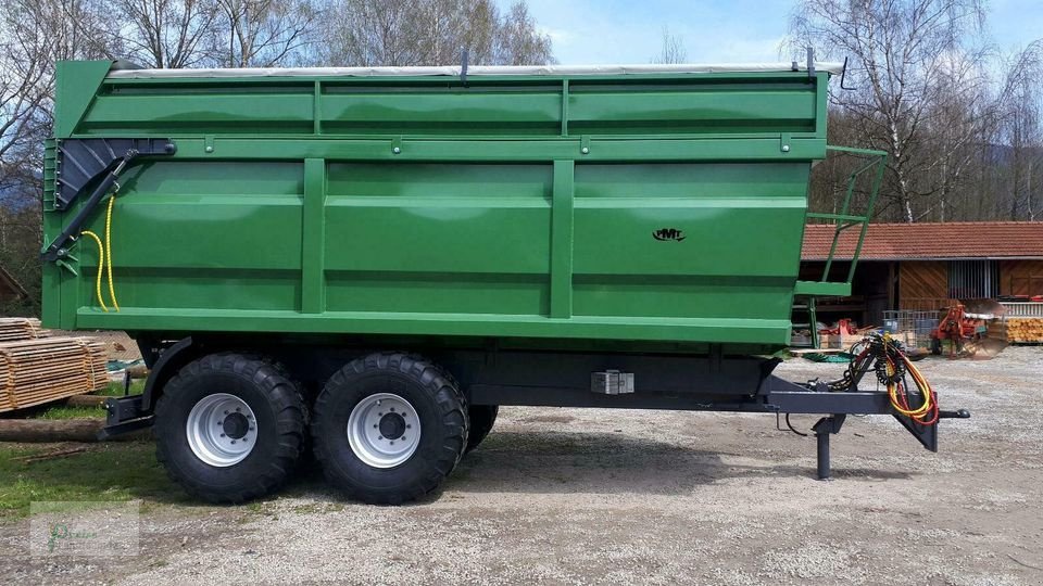 Muldenkipper of the type PreissTec TMK, Neumaschine in Bad Kötzting (Picture 1)