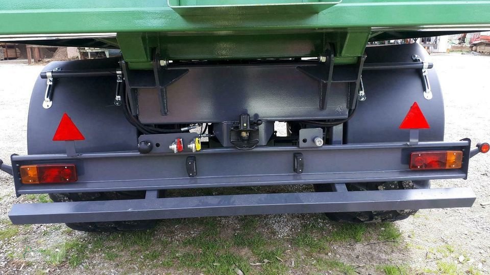 Muldenkipper of the type PreissTec TMK, Neumaschine in Bad Kötzting (Picture 8)