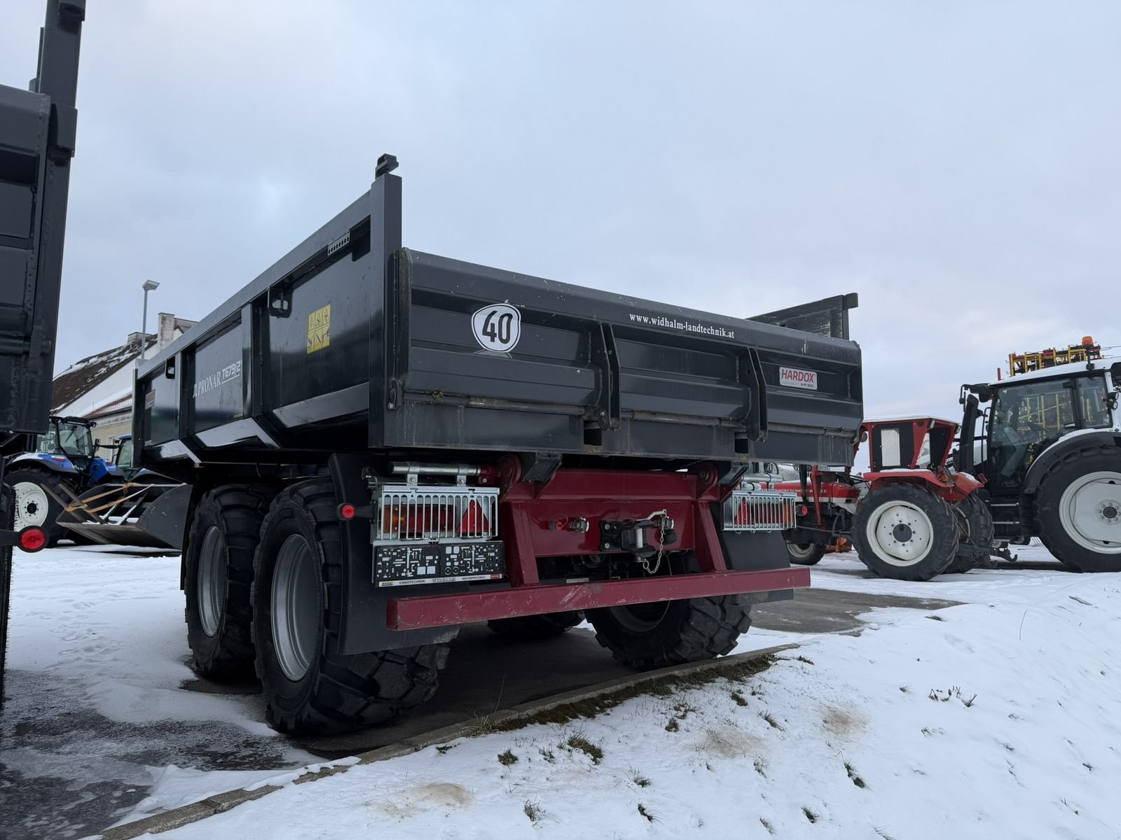 Muldenkipper of the type PRONAR T 679/2, Vorführmaschine in Göpfritz (Picture 10)