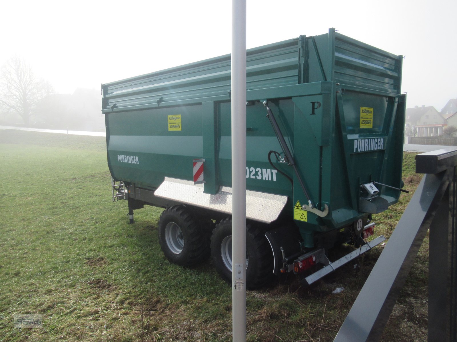 Muldenkipper des Typs Pühringer 6023 MT, Neumaschine in Waischenfeld (Bild 4)