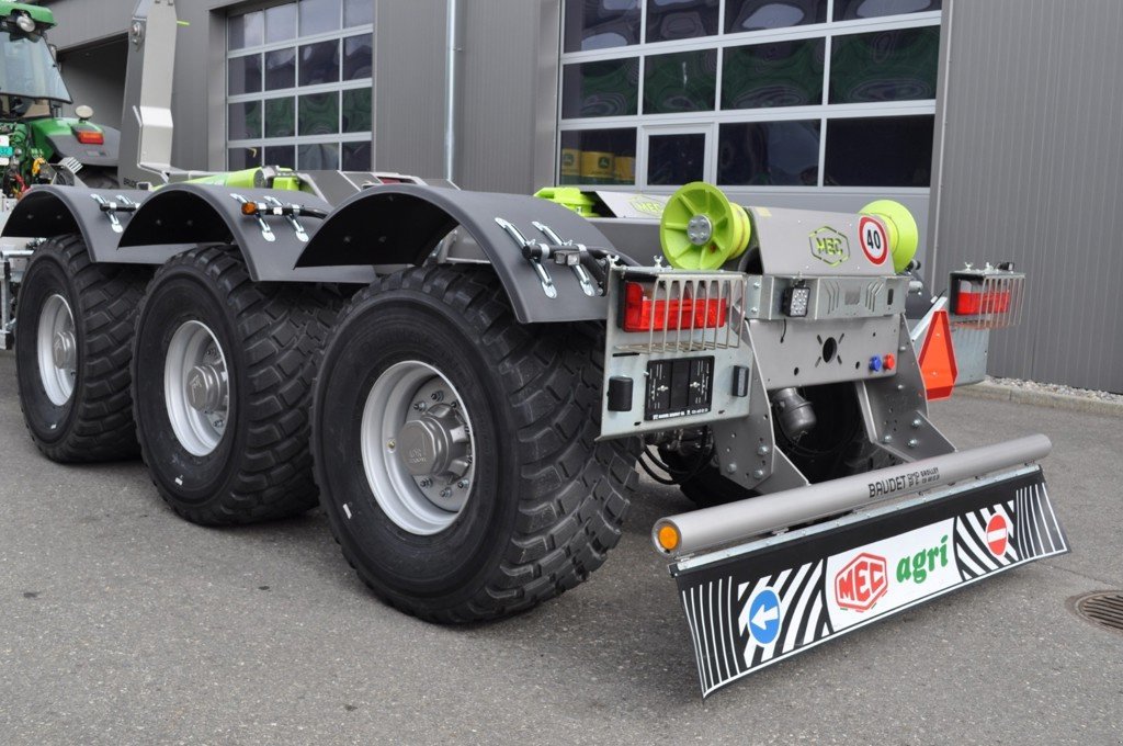 Muldenkipper Türe ait Roagna R26L, Neumaschine içinde Grolley (resim 1)