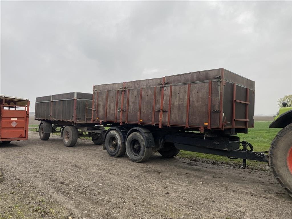 Muldenkipper a típus Scania 32 tons vogntræk Anhænger trænger til ny plade i bag, og kanlister i bund i venstre side, Gebrauchtmaschine ekkor: øster ulslev (Kép 2)