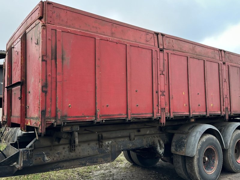 Muldenkipper of the type Scania boggi vogn, Gebrauchtmaschine in øster ulslev (Picture 1)