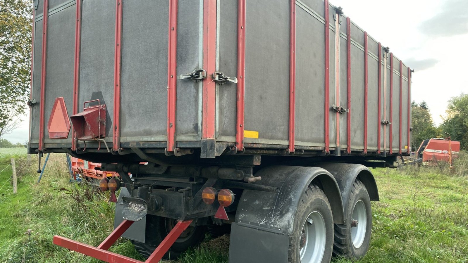 Muldenkipper of the type Scania Tipvogn, Gebrauchtmaschine in øster ulslev (Picture 3)