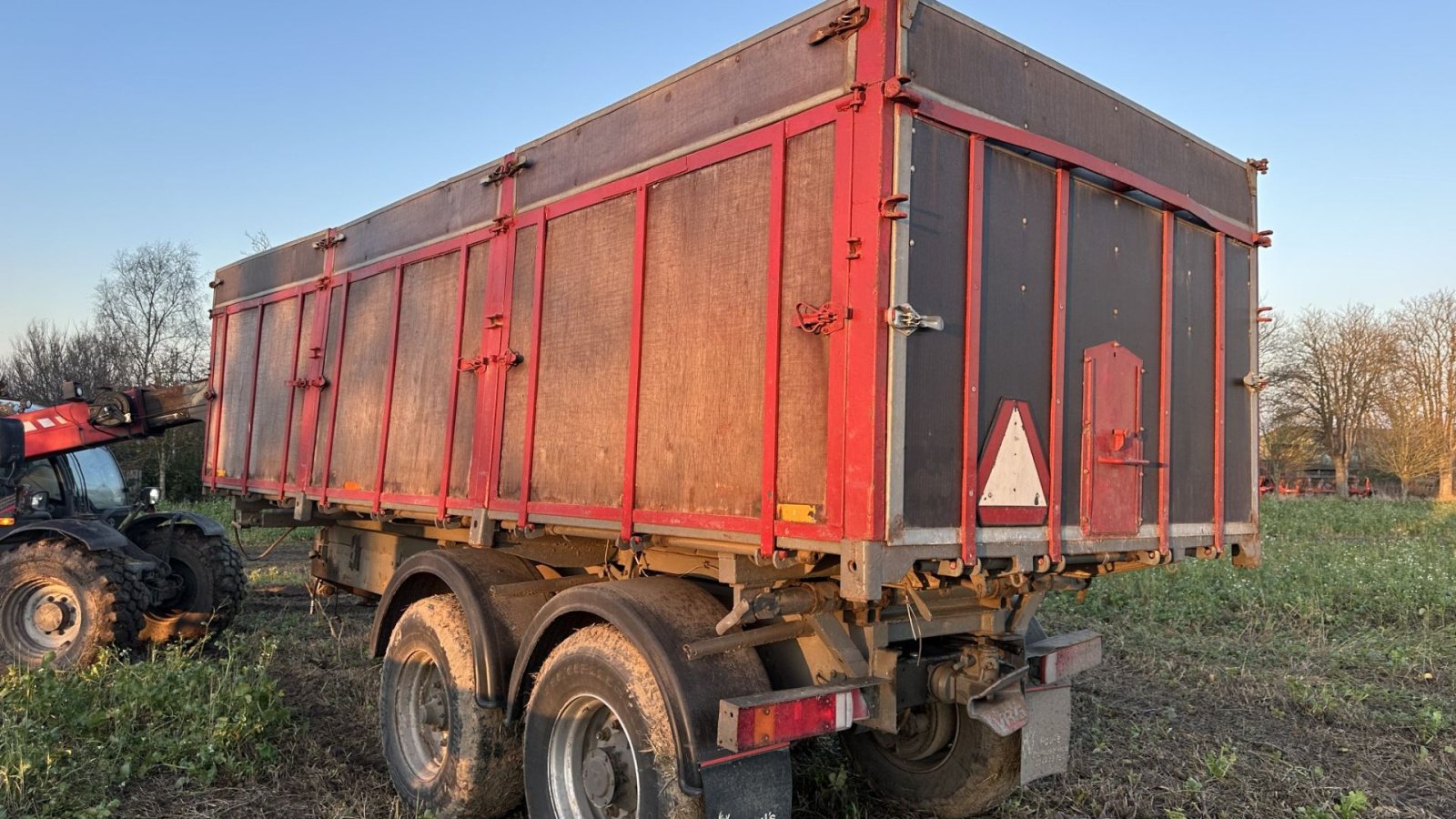 Muldenkipper типа Scania Tipvogn, Gebrauchtmaschine в øster ulslev (Фотография 4)