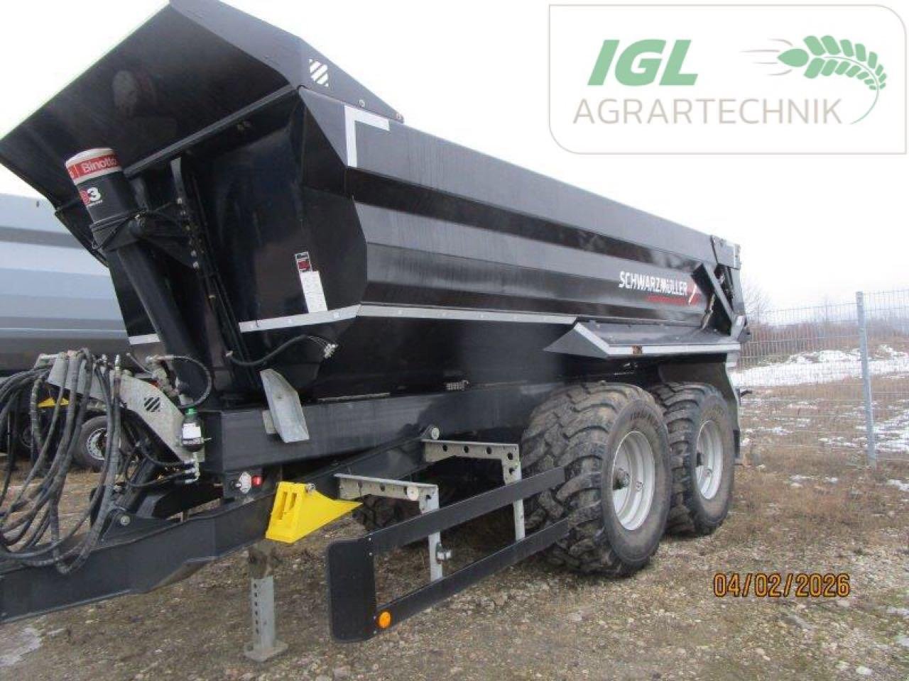 Muldenkipper typu Schwarzmüller 2 ACHS-ZENTRALACHS-SCHWERLAST MULDENKIPPER TP 22, Neumaschine v Nabburg (Obrázek 1)