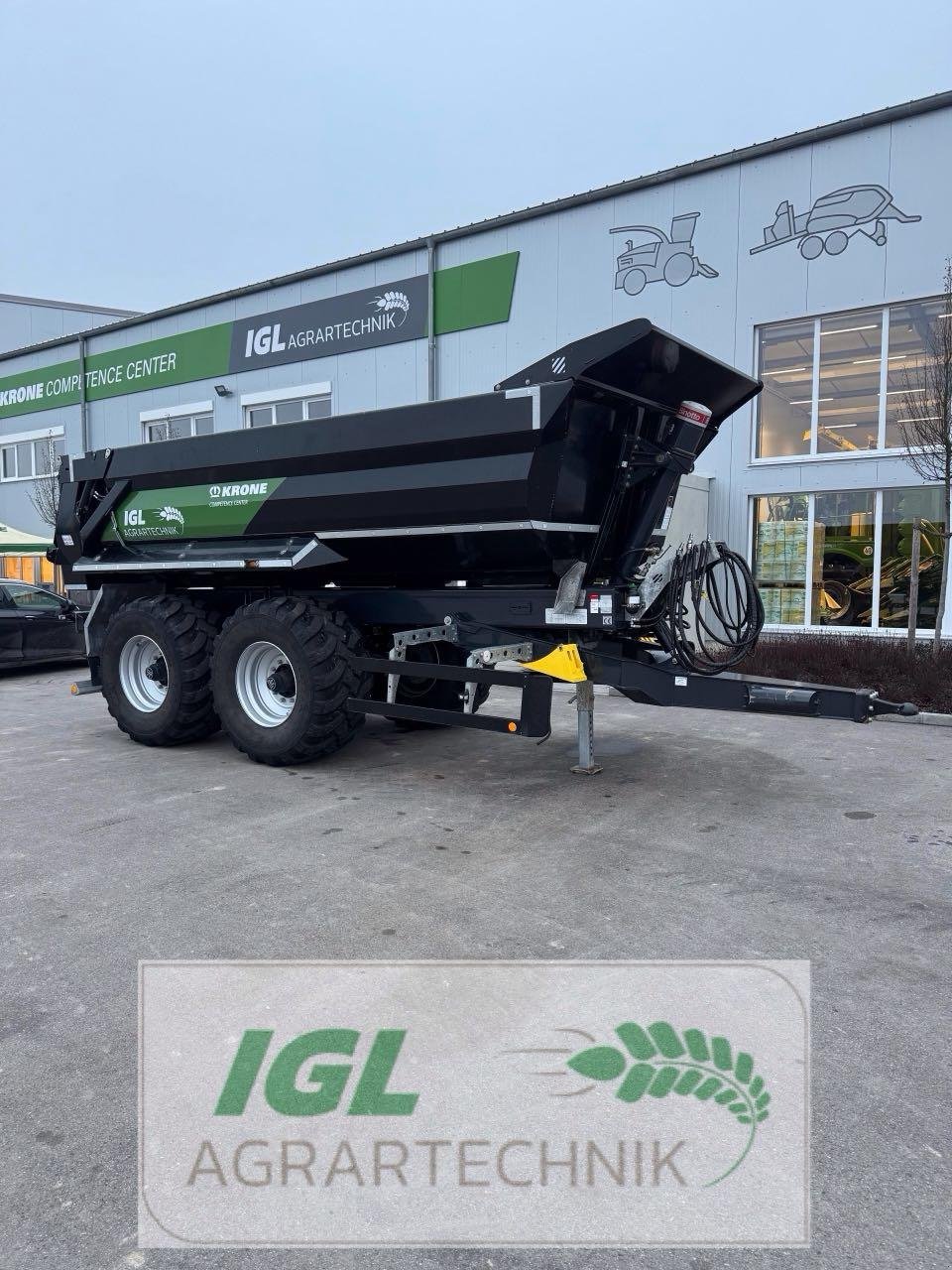 Muldenkipper typu Schwarzmüller 2 ACHS-ZENTRALACHS-SCHWERLAST MULDENKIPPER TP 22, Neumaschine v Nabburg (Obrázek 1)