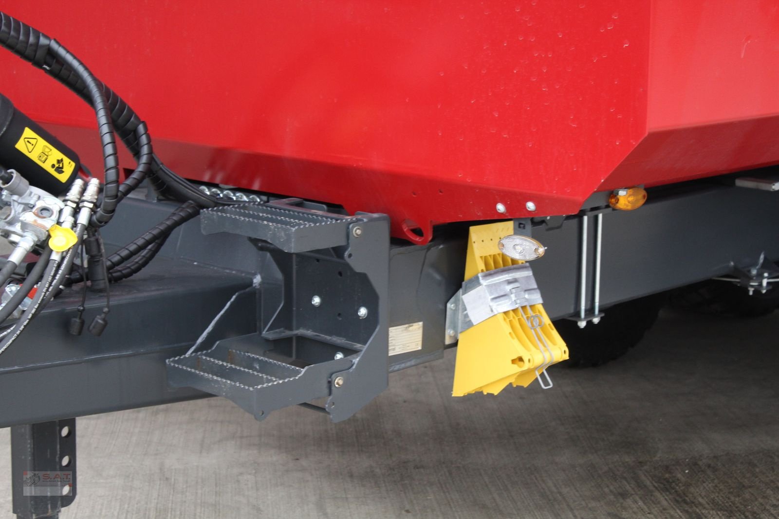 Muldenkipper des Typs Sonstige Ferrel 135 Muldenkipper aus Hardox - Sonderpreis, Neumaschine in Eberschwang (Bild 18)