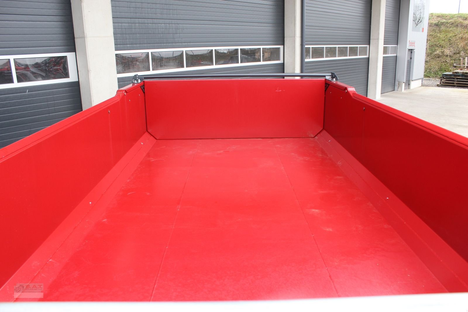 Muldenkipper типа Sonstige Ferrel 135-Steinmulde-Sonderpreis, Neumaschine в Eberschwang (Фотография 29)