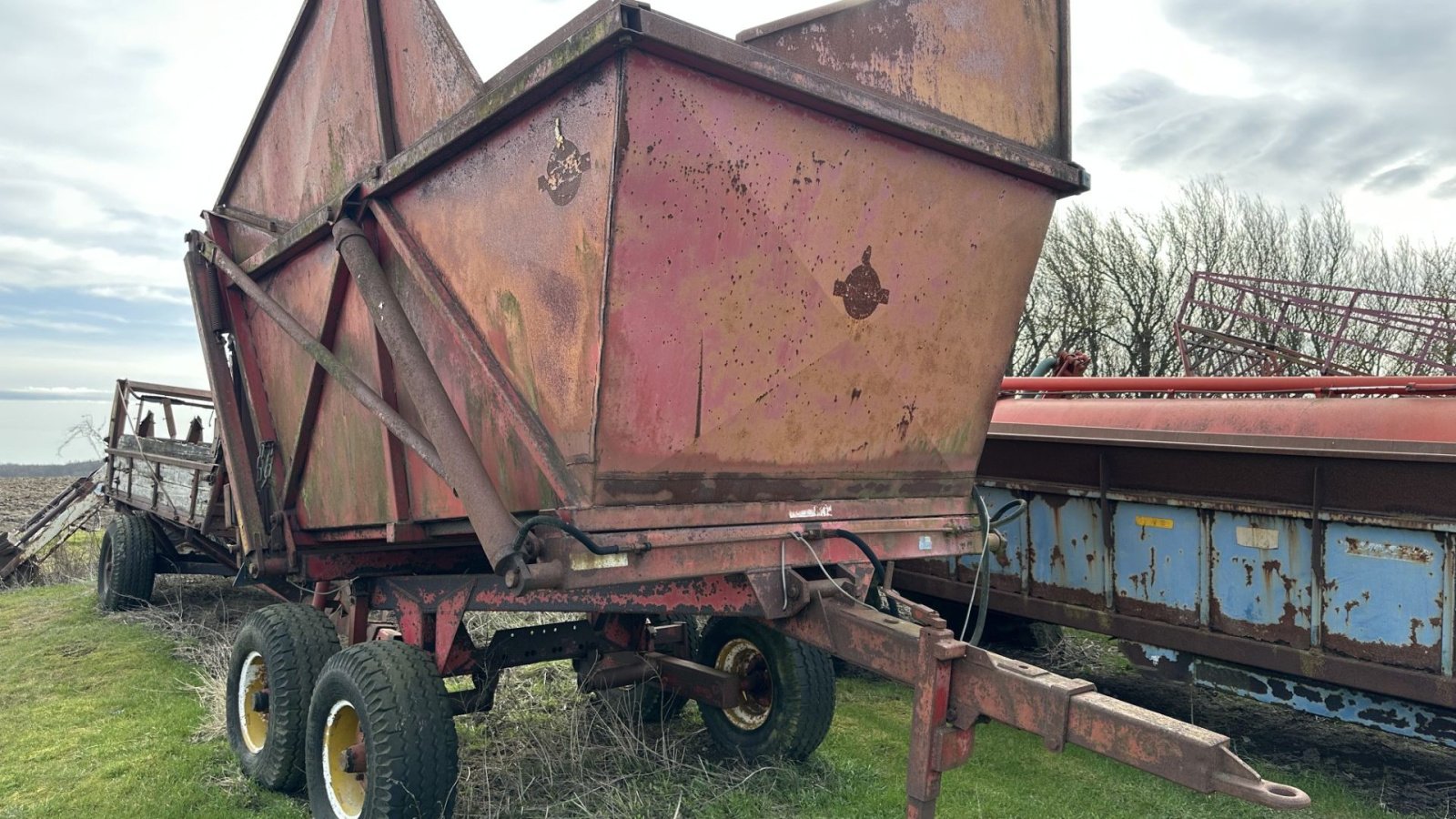 Muldenkipper des Typs Spragelse Højtipvogn, Gebrauchtmaschine in øster ulslev (Bild 1)