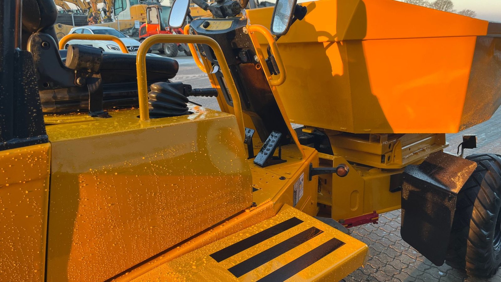 Muldenkipper типа Thwaites 3 T Højtip og svingbar lad Nymalet, Gebrauchtmaschine в Rønnede (Фотография 4)