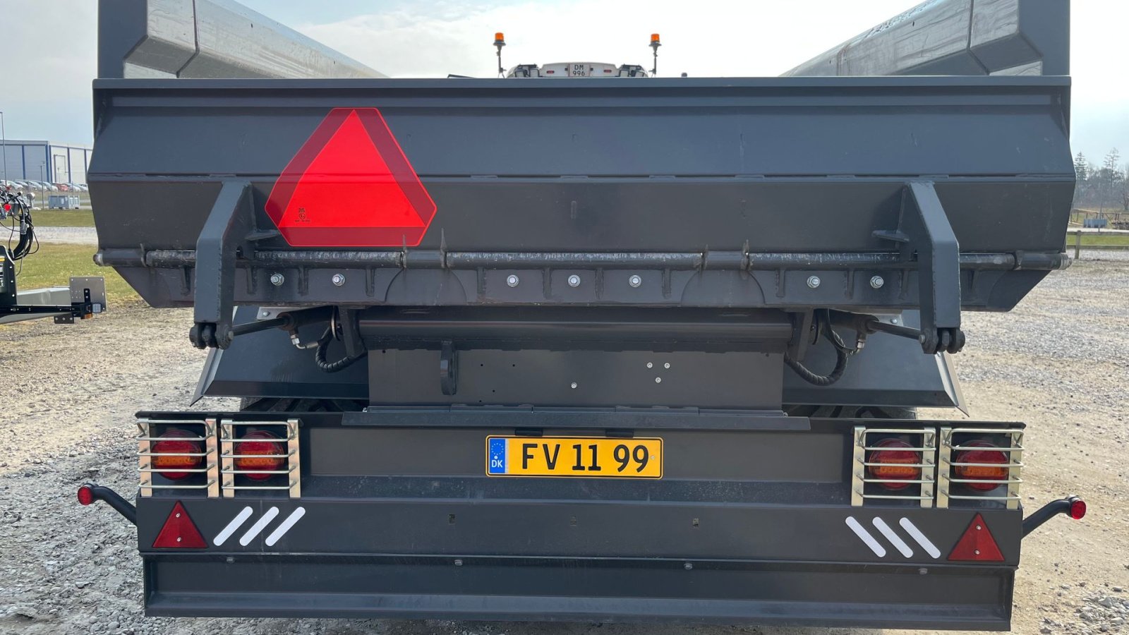 Muldenkipper Türe ait Tim 155/85 HARDOX Entreprenørvign m/kombibremser, Gebrauchtmaschine içinde Sakskøbing (resim 3)