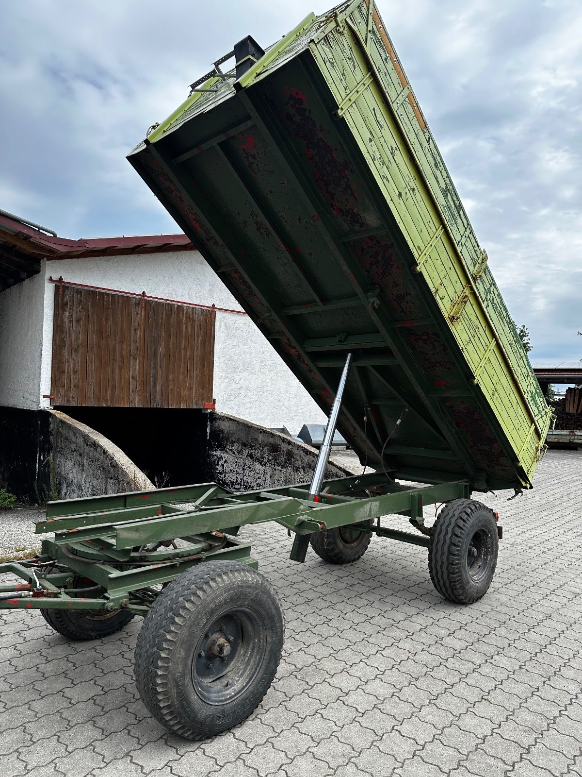 Muldenkipper des Typs Unsinn UWK 8 T, Gebrauchtmaschine in Moosburg (Bild 2)