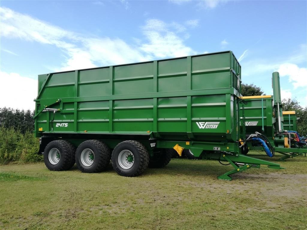 Muldenkipper of the type Western WF24TS --Mulighede for meget udstyr--, Gebrauchtmaschine in Mariager (Picture 1)