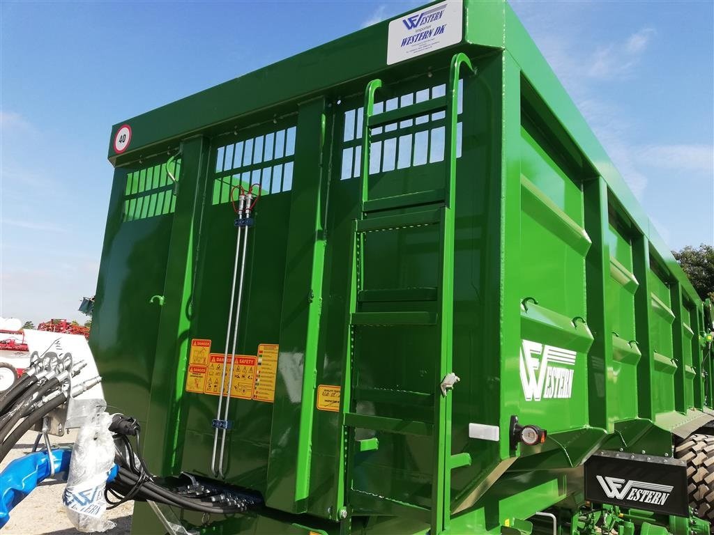 Muldenkipper of the type Western WF24TS --Mulighede for meget udstyr--, Gebrauchtmaschine in Mariager (Picture 3)