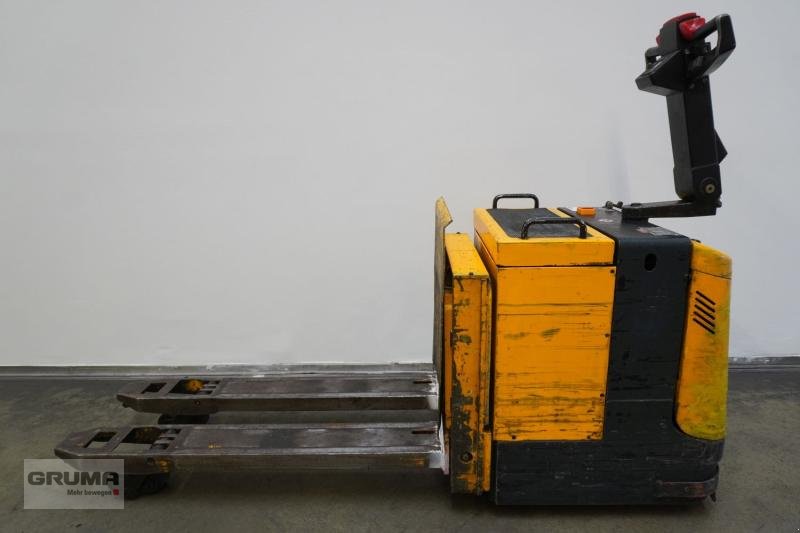 Niederhubwagen des Typs Jungheinrich EDHG35, Gebrauchtmaschine in Friedberg-Derching (Bild 3)