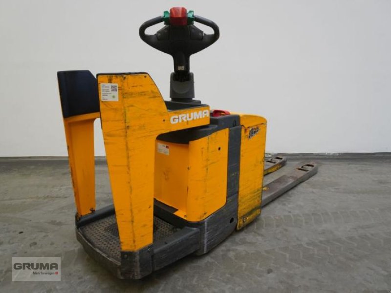 Niederhubwagen des Typs Jungheinrich ERE120, Gebrauchtmaschine in Friedberg-Derching (Bild 1)