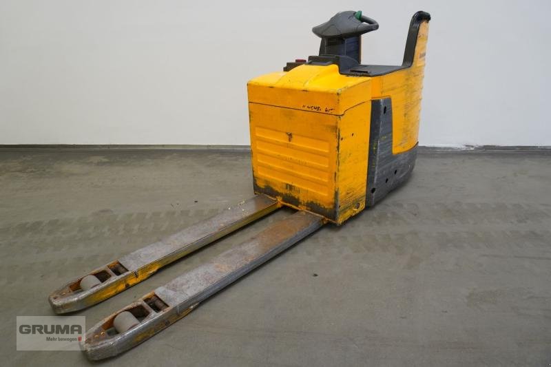 Niederhubwagen of the type Jungheinrich ERE225, Gebrauchtmaschine in Friedberg-Derching (Picture 2)