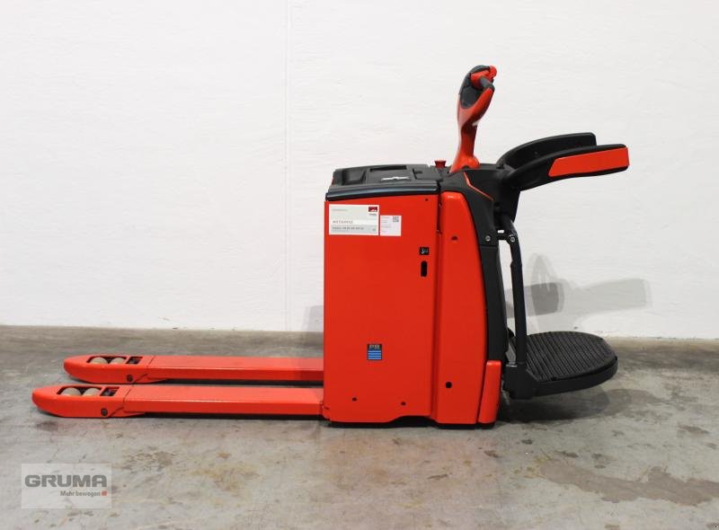 Niederhubwagen des Typs Linde T 20 AP 1153-02, Gebrauchtmaschine in Friedberg-Derching (Bild 5)