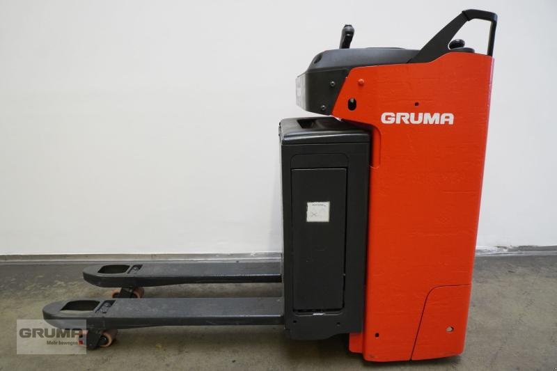 Niederhubwagen des Typs Linde T 20 R 1154, Gebrauchtmaschine in Friedberg-Derching (Bild 4)