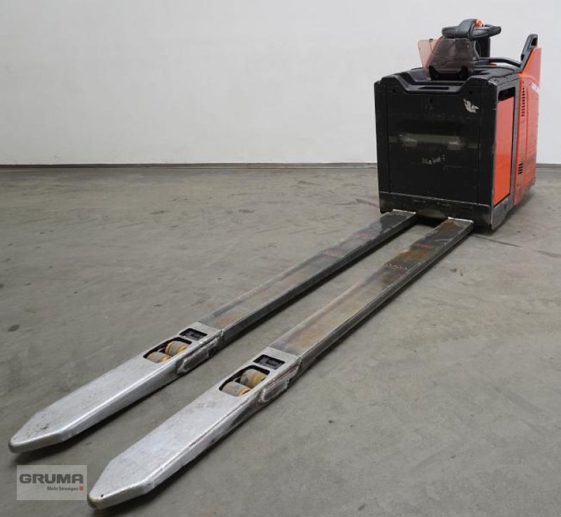 Niederhubwagen des Typs Linde T 25 SP 131-07, Gebrauchtmaschine in Friedberg-Derching (Bild 2)