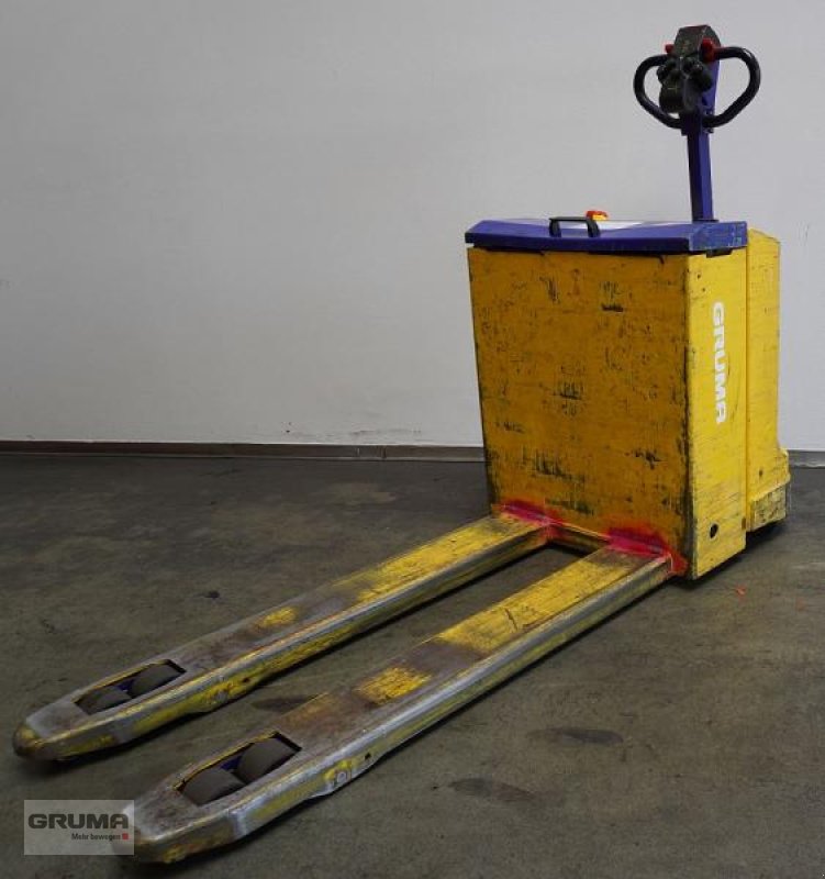 Niederhubwagen des Typs Stöcklin EDP, Gebrauchtmaschine in Friedberg-Derching (Bild 2)