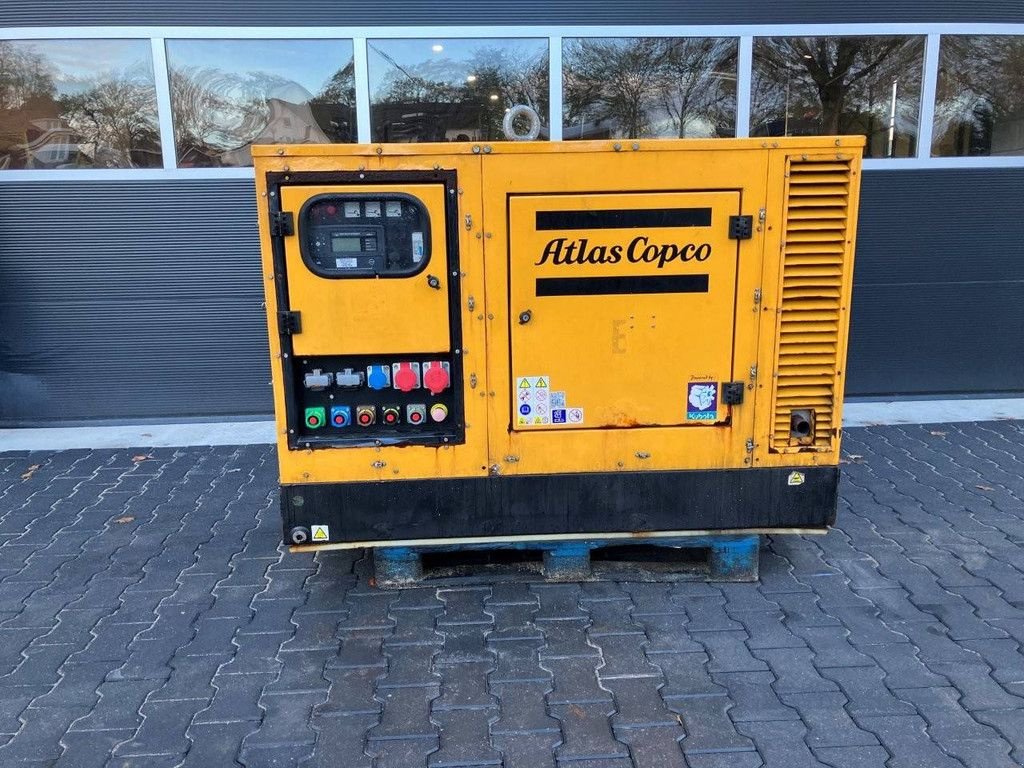Notstromaggregat Türe ait Atlas Copco EPS303TDE, Gebrauchtmaschine içinde Antwerpen (resim 2)