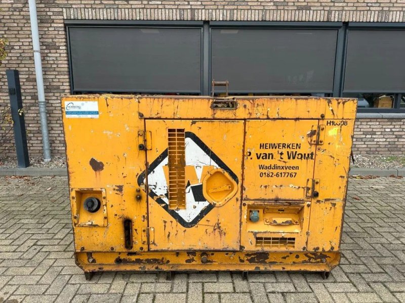 Atlas Copco Komatsu 40 kVA Silent generatorset, Gebrauchtmaschine (Obrázek 1) Notstromaggregat typu Atlas Copco Komatsu 40 kVA Silent generatorset, Gebrauchtmaschine v VEEN (Obrázek 1)