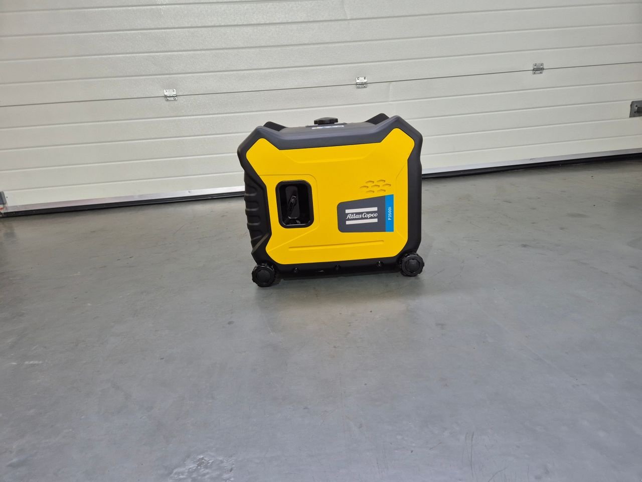 Notstromaggregat от тип Atlas Copco P3500i, Neumaschine в Rockanje (Снимка 2)