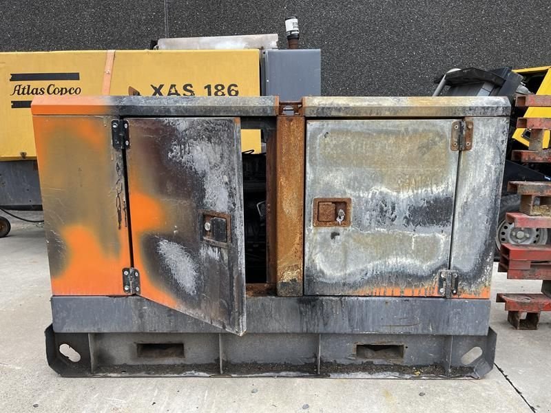 Notstromaggregat от тип Atlas Copco QAS 20, Gebrauchtmaschine в Waregem (Снимка 1)