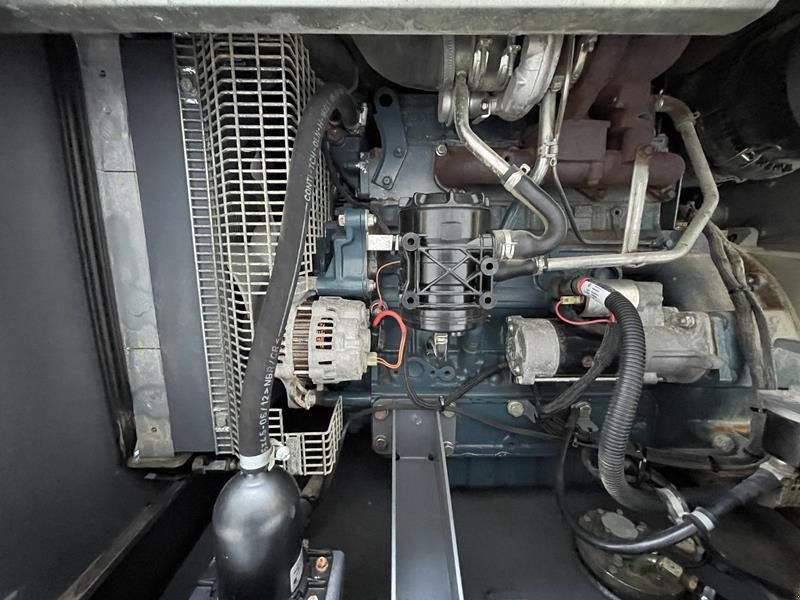 Notstromaggregat от тип Atlas Copco QAS 40, Gebrauchtmaschine в Waregem (Снимка 9)