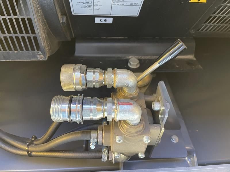 Notstromaggregat van het type Atlas Copco QAS 60, Gebrauchtmaschine in Waregem (Foto 9)