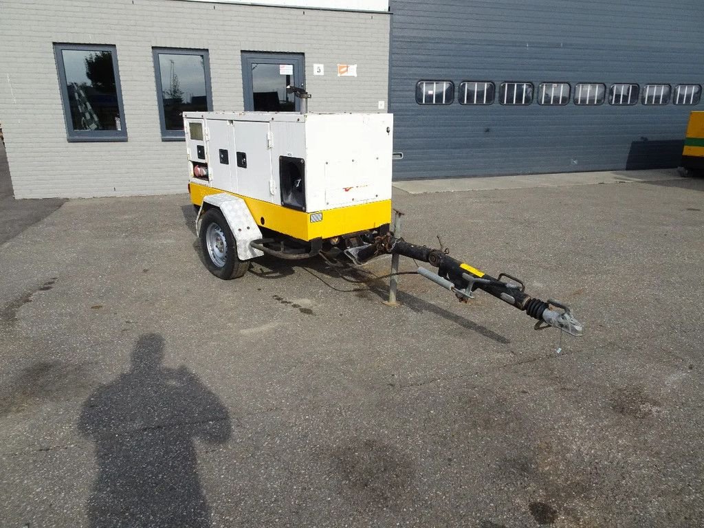 Notstromaggregat of the type Atlas Copco QAS18, Gebrauchtmaschine in Zutphen (Picture 3)