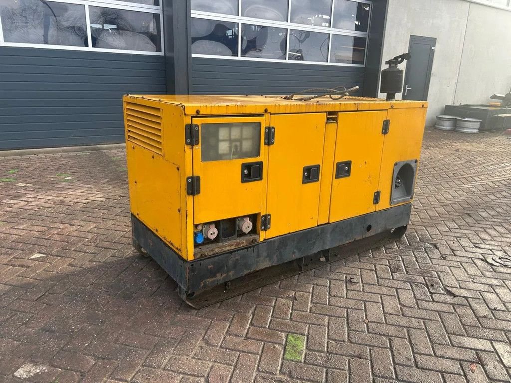 Notstromaggregat van het type Atlas Copco QAS40, Gebrauchtmaschine in Barneveld (Foto 1)