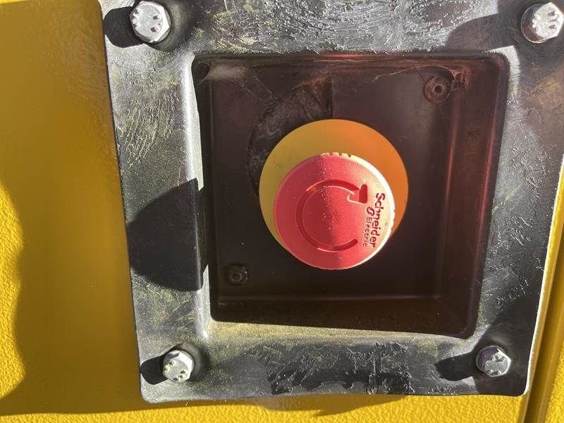 Notstromaggregat of the type Atlas Copco QES 40, Gebrauchtmaschine in Waregem (Picture 5)