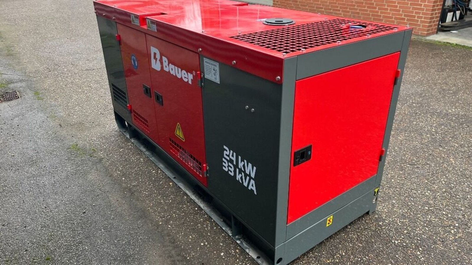 Notstromaggregat типа Bauer 24 KW / 33 KVA YHG-24 KW Diesel generator, Gebrauchtmaschine в Rødovre (Фотография 3)