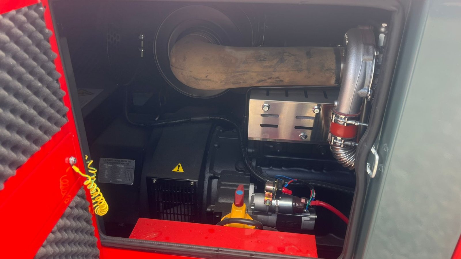 Notstromaggregat des Typs Bauer GFS-120 ATS, 120 kW/150 kVA Fabriksny generator, Gebrauchtmaschine in Lintrup (Bild 10)