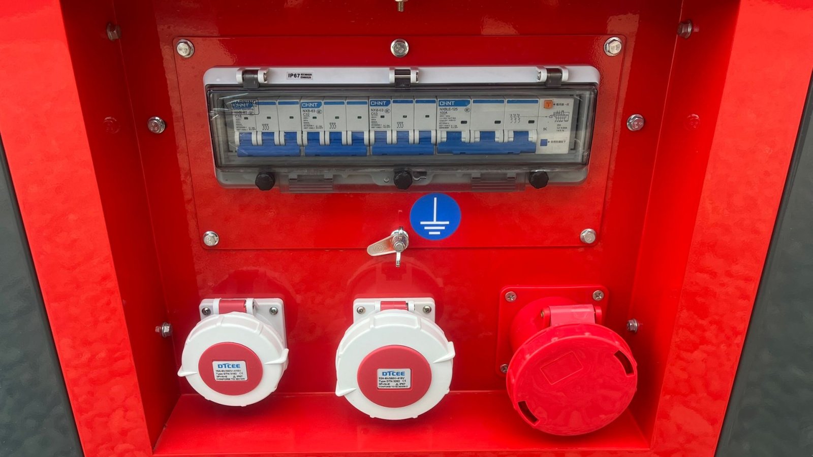 Notstromaggregat des Typs Bauer GFS-120 ATS, 120 kW/150 kVA Fabriksny generator, Gebrauchtmaschine in Lintrup (Bild 9)